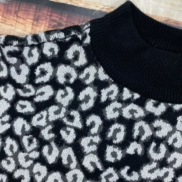 RELISTED Cabana by Crown & Ivy Leopard Animal Print Mock Neck Tunic Sweater - Picture 5 of 10
